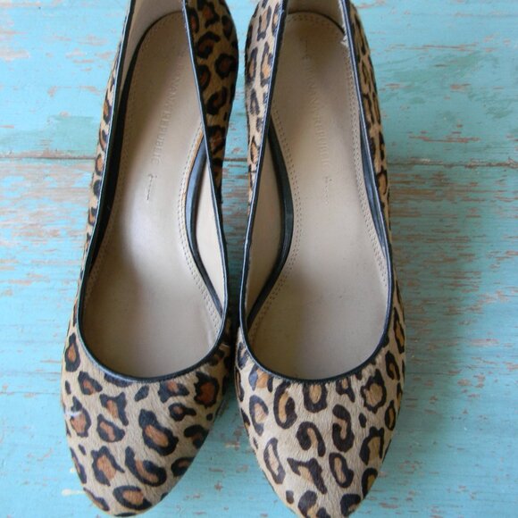 euc Banana Republic Women's Real Calf Hair Leopard Print Stiletto Heel Shoes 8M - Picture 3 of 7